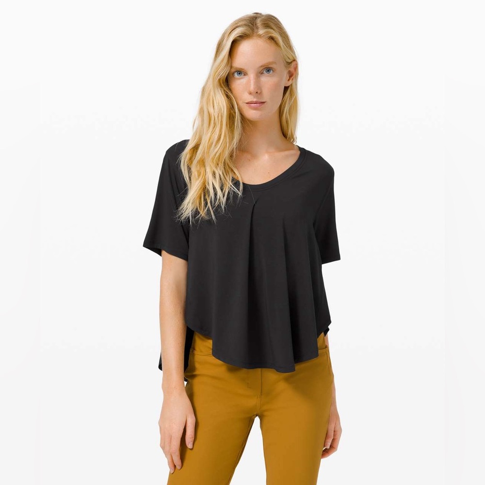 Lululemon Up for Down Time Short Sleeve – Black - Size XL